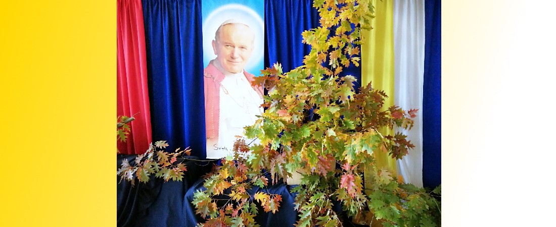 Rocznica nadania szkole imienia Jana Pawła II