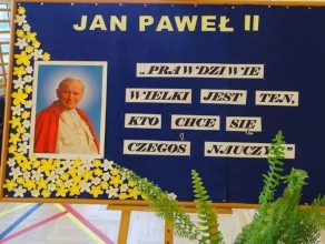 Święto Szkoły – IV  rocznica nadania szkole imienia Jana Pawła II