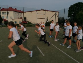Narodowy Dzień Sportu w Szkole Podstawowej im. Jana Pawła II w Rokietnicy.