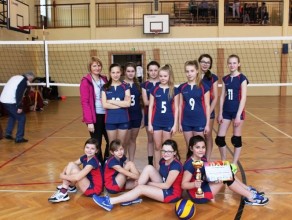 Powiatowe Igrzyska Młodzieży Szkolnej w Mini Piłce Siatkowej Dziewcząt