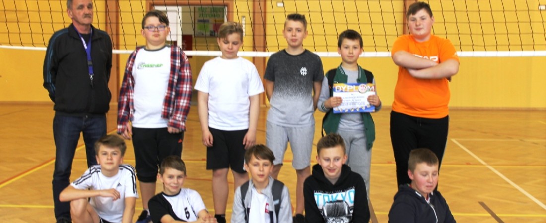 POWIATOWE IGRZYSKA SIATKARZY