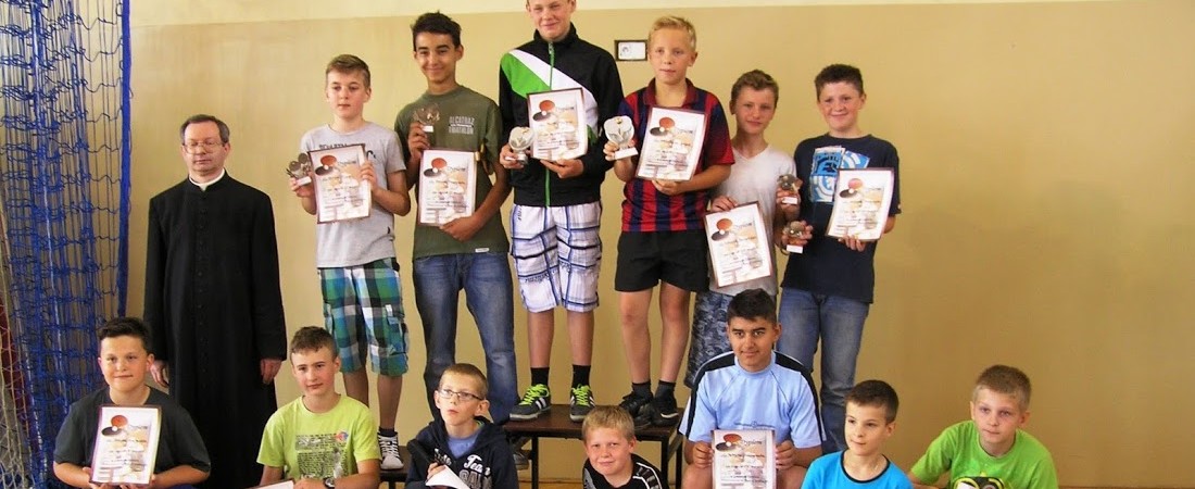 Tenisowy turniej ministrantów