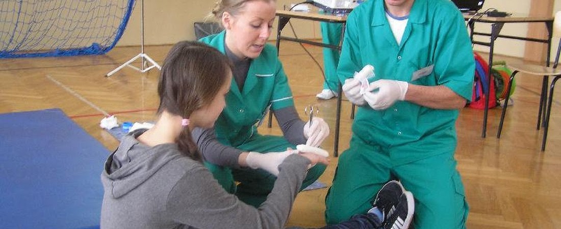 Praktyczne zajęcia udzielania pierwszej pomocy