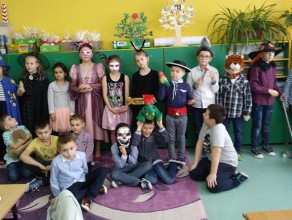 Zabawa karnawałowa klas I - III