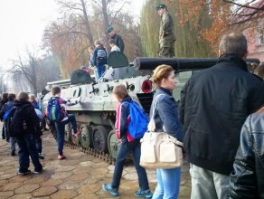 Wyjazd klas III gimnazjum do Jednostki Wojskowej w Przemyślu