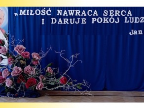 „Miłość nawraca serca i daruje  pokój ludzkości ”